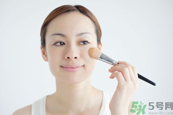 化妝刷如何使用效果好？化妝刷該怎么保養(yǎng)？