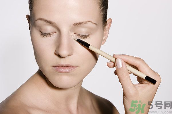 化妝刷如何使用效果好？化妝刷該怎么保養(yǎng)？
