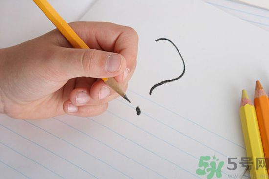 左撇子真的更聰明嗎？左撇子的優(yōu)勢與劣勢