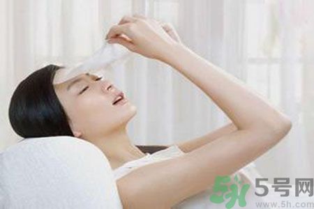 皮膚出油怎么辦？皮膚出油用什么面膜？