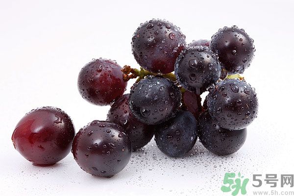 骨質(zhì)疏松能吃葡萄嗎？骨質(zhì)疏松吃葡萄好嗎？