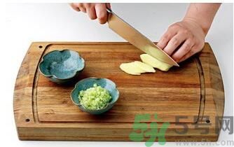 白切雞怎么入味？白切雞怎么做好吃？