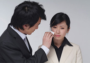 一生氣就流眼淚是怎么回事？生氣流淚怎么辦？