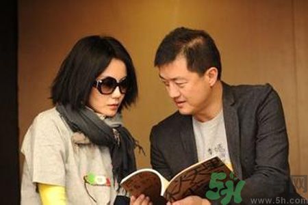 李亞鵬寫給王菲的情詩寫了什么？王菲和李亞鵬為什么離婚？