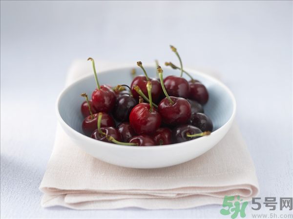來(lái)月經(jīng)能吃櫻桃嗎？經(jīng)期吃櫻桃好嗎？