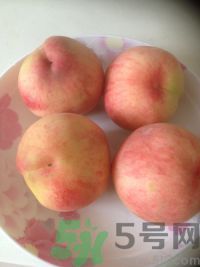 寶寶可以吃桃子嗎？寶寶吃桃子好不好？