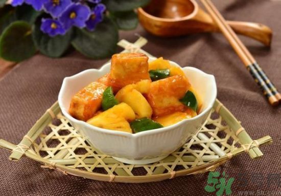 菠蘿做什么菜好吃？菠蘿可以做什么菜？