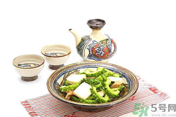夏天吃苦瓜有什么好處？夏天吃苦瓜好嗎？