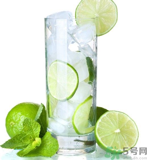 檸檬和苦瓜一起泡水喝臉癢是怎么回事？檸檬和苦瓜一起喝泡水喝臉癢怎么辦？