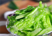 新鮮的苦瓜片能泡水喝嗎？新鮮苦瓜片泡水喝好嗎？