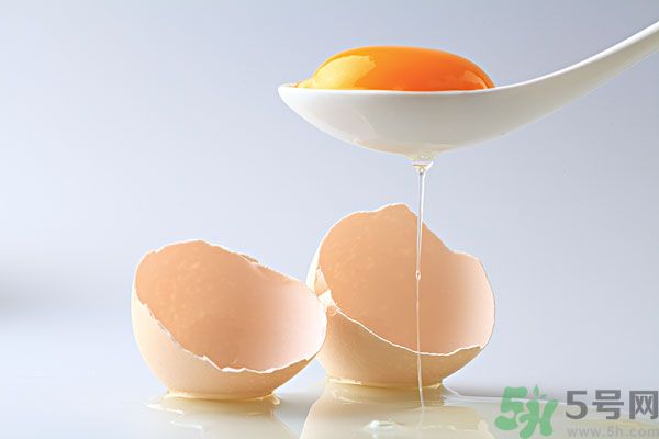 檸檬汁蛋清面粉做面膜能祛斑嗎？檸檬汁蛋清面粉能做面膜嗎？