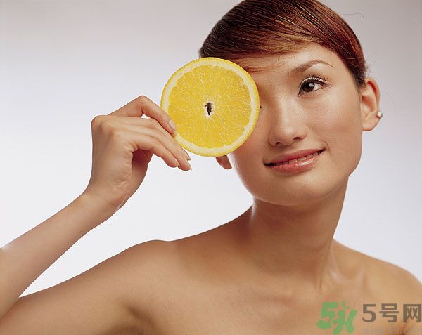 角質(zhì)層薄皮膚干怎么辦？角質(zhì)層薄皮膚怎么護(hù)理？