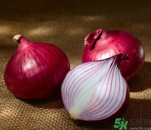 發(fā)燒可以吃洋蔥嗎？發(fā)燒能吃洋蔥嗎？