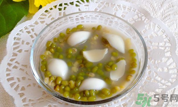綠豆煮出來為什么是紅色的？怎么煮綠豆湯不發(fā)紅？