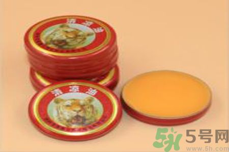 清涼油可以去痘痘嗎？清涼油怎么去痘痘？