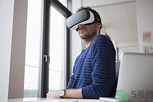 4k vr眼鏡對眼睛有損傷嗎？4k vr眼鏡對眼睛危害有哪些