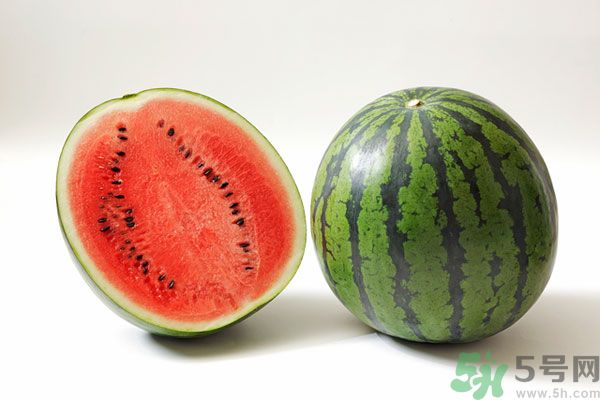 西瓜放冰箱可以放幾天？西瓜放冰箱隔夜能吃嗎？