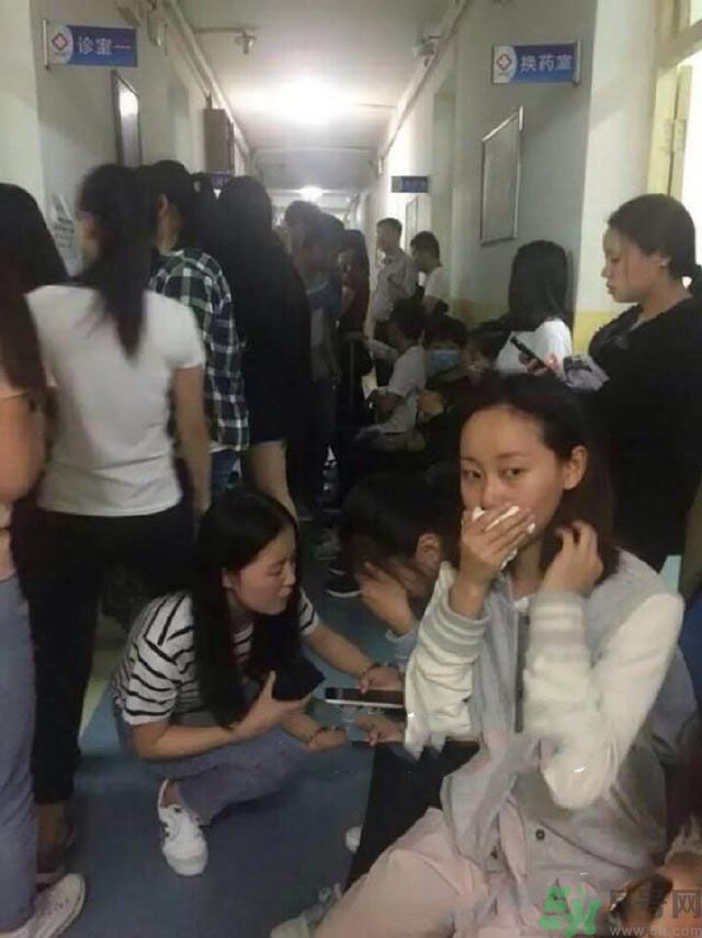 西安一高校多名學(xué)生嘔吐腹瀉原因是什么？多名學(xué)生嘔吐腹瀉是哪個學(xué)校？