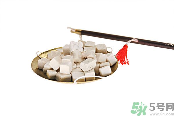 夏天吃茯苓好嗎？夏天吃茯苓有什么好處？
