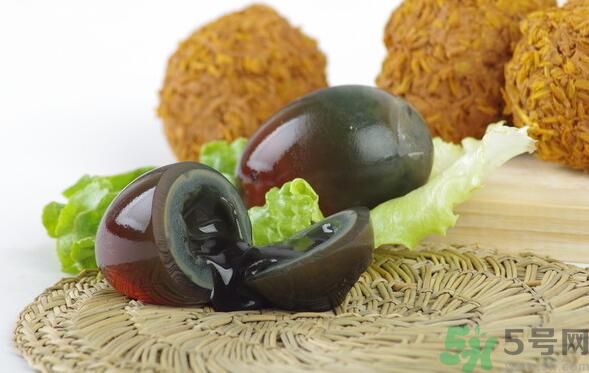 冬瓜和皮蛋一起吃能降火嗎？冬瓜能和皮蛋一起吃嗎？