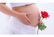 陜西最美媽媽是誰(shuí)？陜西最美媽媽當(dāng)街哺乳被棄女嬰是怎么回事？