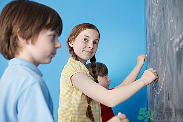 高三女生月經(jīng)不調(diào)是怎么回事？高三女生月經(jīng)不調(diào)怎么辦？