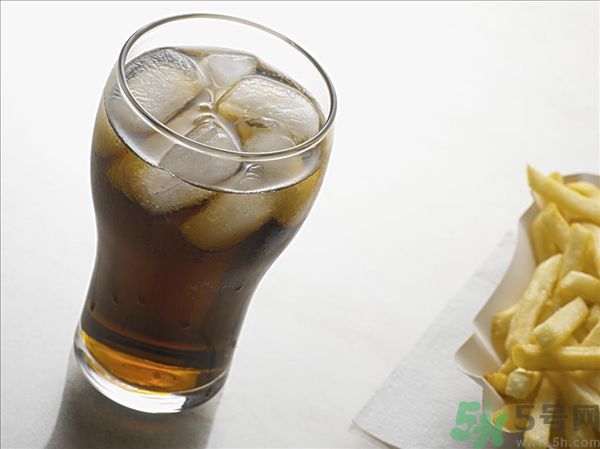 腎結(jié)石能喝冰啤酒嗎？腎結(jié)石喝啤酒好嗎？
