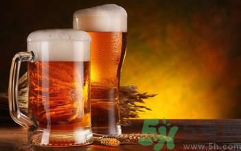 過(guò)期啤酒能喝嗎？過(guò)期啤酒喝了會(huì)怎么樣？