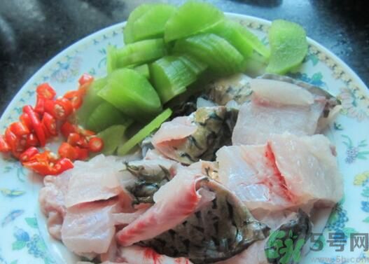 魚能和萵苣一起煮嗎？魚可以和萵苣一起吃嗎？