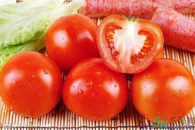坐月子能吃生西紅柿？月子里能不能吃生的西紅柿？