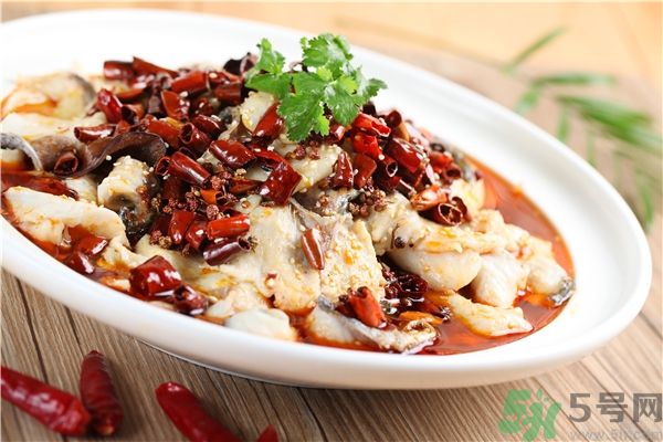 吃魚的時候能喝茶嗎？吃魚可以喝茶嗎？