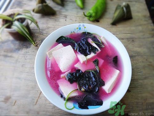 莧菜可以和豆腐一起吃嗎？莧菜能和豆腐一起吃嗎？