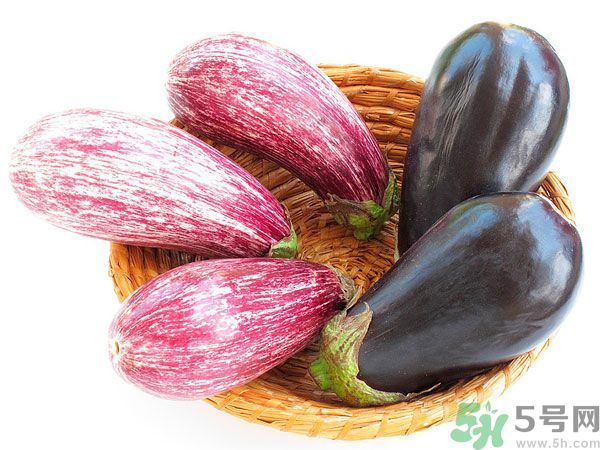 茄子里面發(fā)棕色能吃嗎？茄子里面有褐色能吃嗎？