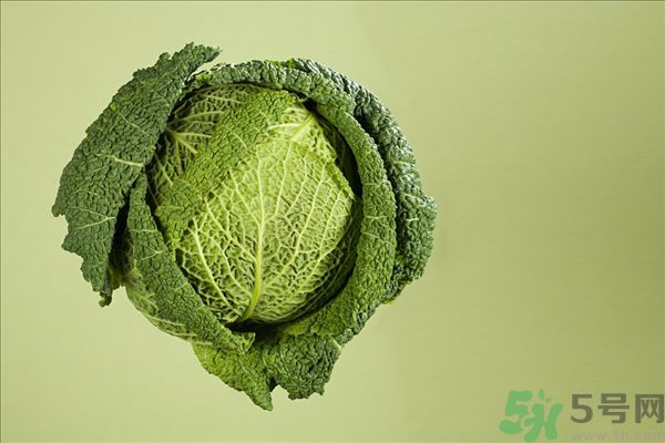 包菜外面爛了還能吃嗎？包菜里面有花可以吃嗎？
