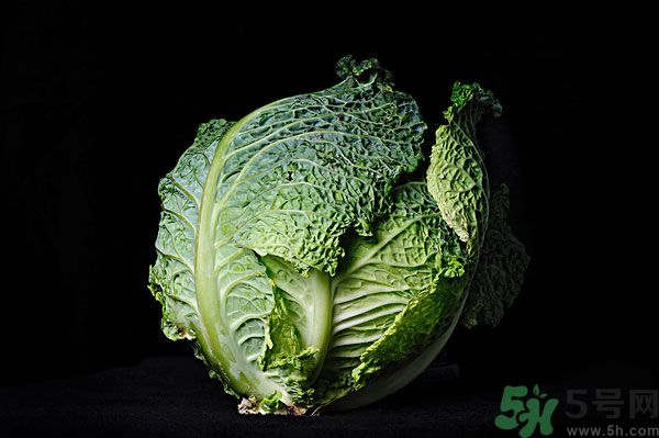 包菜外面爛了還能吃嗎？包菜里面有花可以吃嗎？