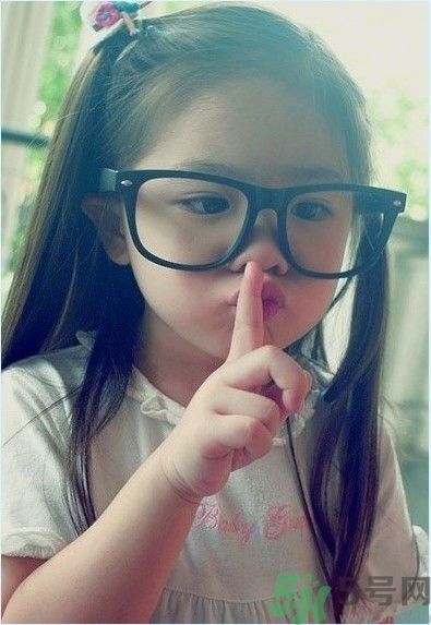 幼童屁股長(zhǎng)出尾巴的原因是什么？孕婦缺什么幼童屁股長(zhǎng)出尾巴？