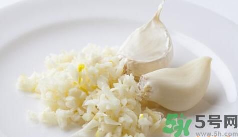 粽子可以和蒜瓣一起吃嗎？粽子和蒜瓣一起吃好嗎？