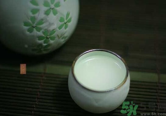 菖蒲酒怎么泡？怎樣自制菖蒲酒？