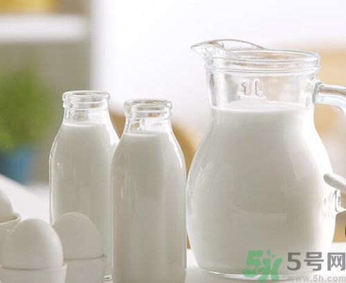 吃山楂可以喝牛奶嗎？山楂能和牛奶一起吃嗎？