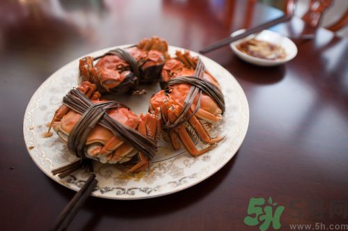螃蟹和牛奶可以一起吃嗎？螃蟹和牛奶一起吃好嗎