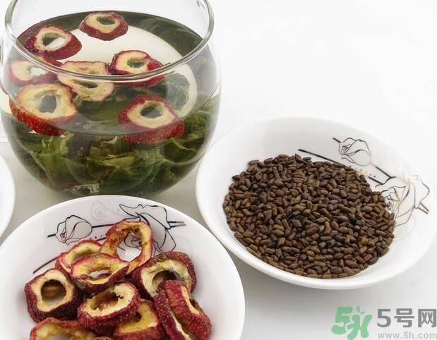 山楂決明子一起泡茶喝好嗎？山楂決明子一起泡茶有什么好處？