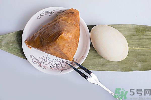 吃粽子不消化怎么辦？吃粽子肚子脹痛屁響個不停？