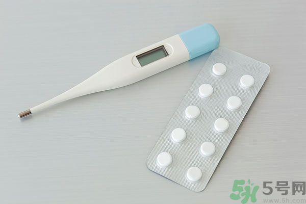 吃完感冒藥能喝酒嗎？吃完感冒藥多久可以喝酒？
