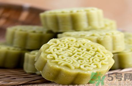 枇杷跟綠豆糕可以一起吃嗎？枇杷和綠豆糕一起吃好嗎？