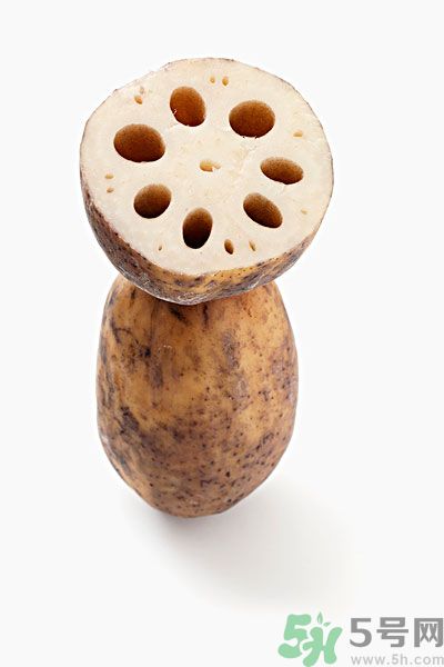 蓮藕里面的泥怎么清理？蓮藕里面的泥巴怎么洗？