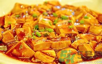 豆瓣醬的做法？豆瓣醬和黃豆醬的區(qū)別？