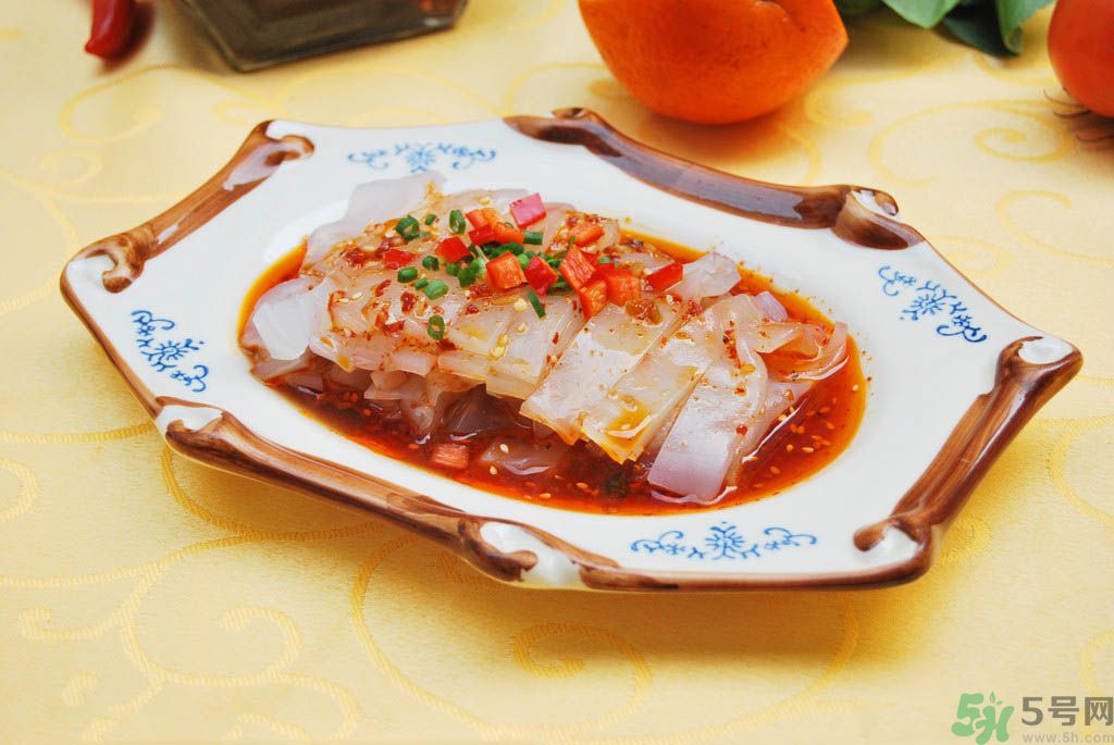 豆瓣醬的做法？豆瓣醬和黃豆醬的區(qū)別？