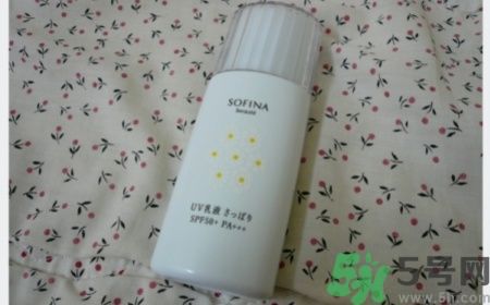 蘇菲娜sofina防曬霜哪款好用？sofina防曬白蕾絲藍(lán)蕾絲區(qū)別
