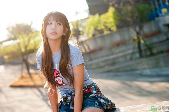 初中女生月經(jīng)不規(guī)律怎么回事？初中生月經(jīng)不準(zhǔn)怎么辦？