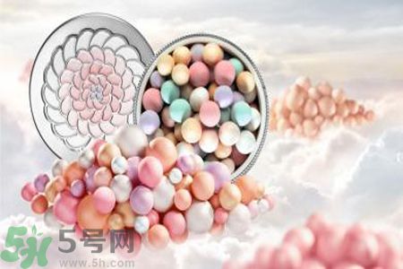  法國(guó)嬌蘭幻彩流星亮肌乳適合什么膚質(zhì)？ 敏感膚質(zhì)可以用法國(guó)嬌蘭幻彩流星亮肌乳嗎？
